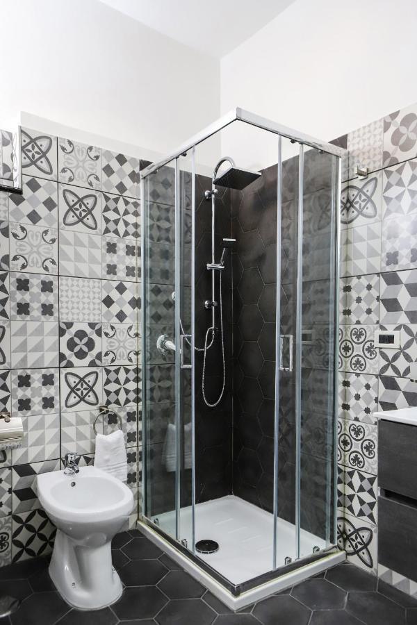 Modern Apartment At Piazza Del Gesu' By Wonderful Italy Napoli Ngoại thất bức ảnh